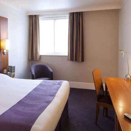 Premier Inn Nottingham Arena Extérieur photo